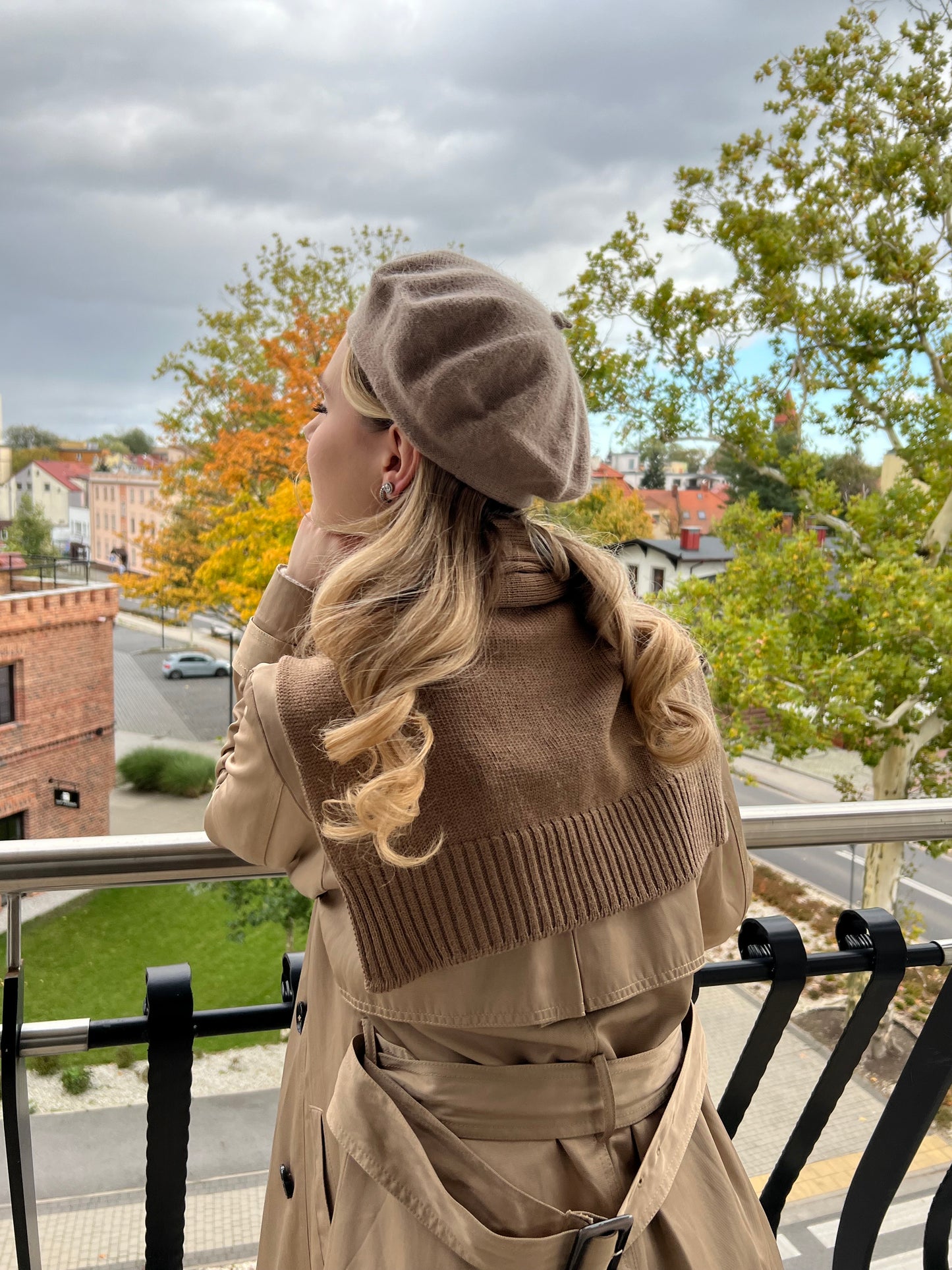 Beret klasyczny - beż - Ręcznie Robiony