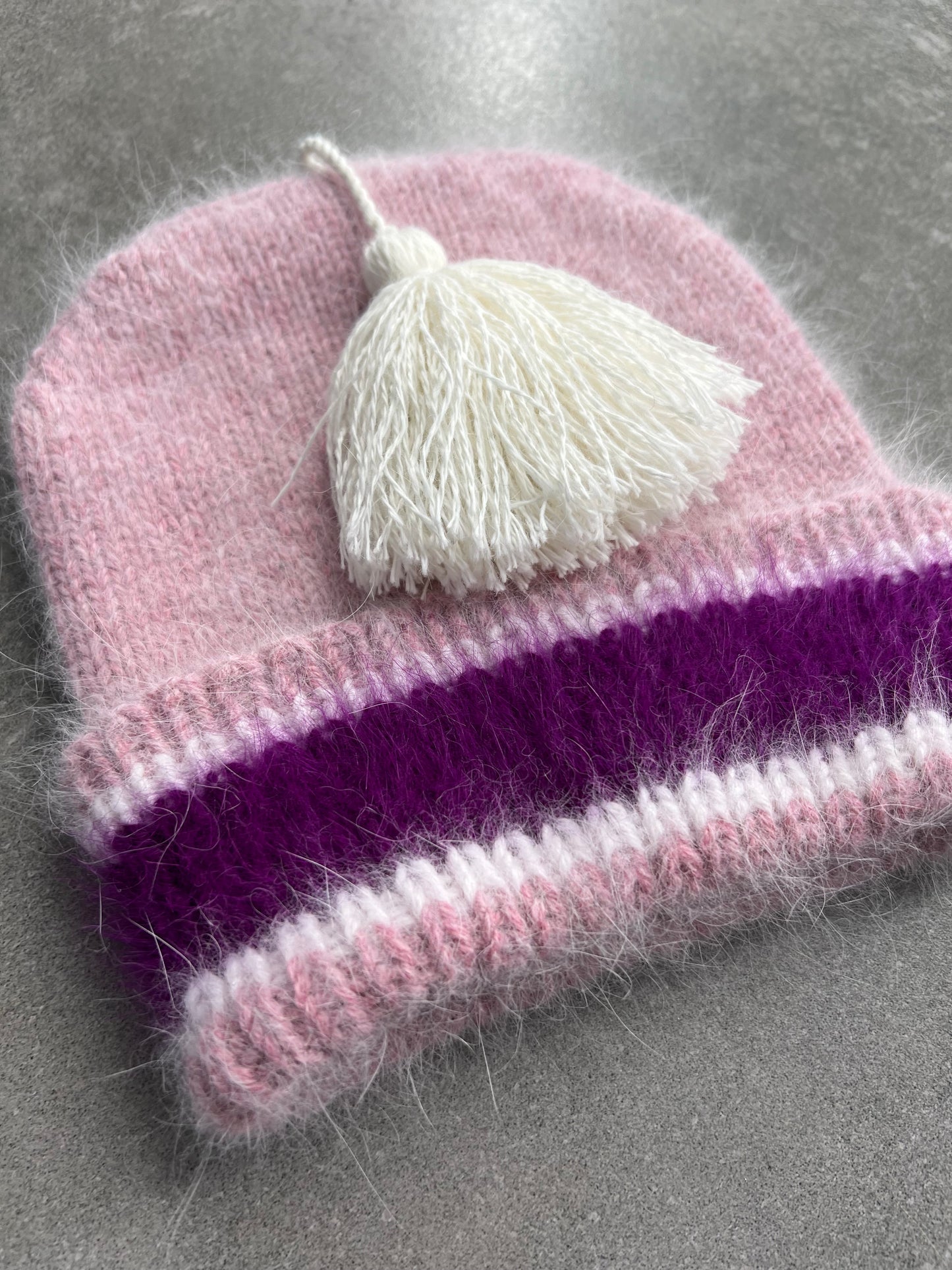 Bobble hat - pink melange - white bobble