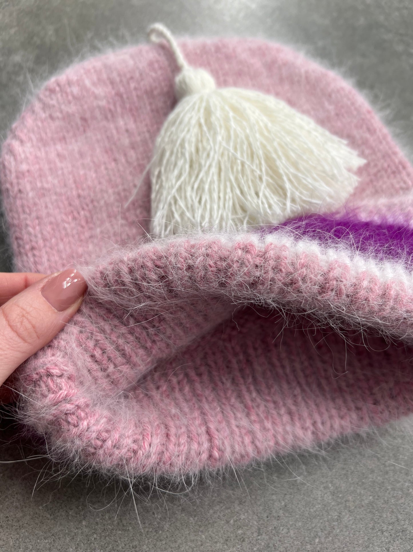 Bobble hat - pink melange - white bobble