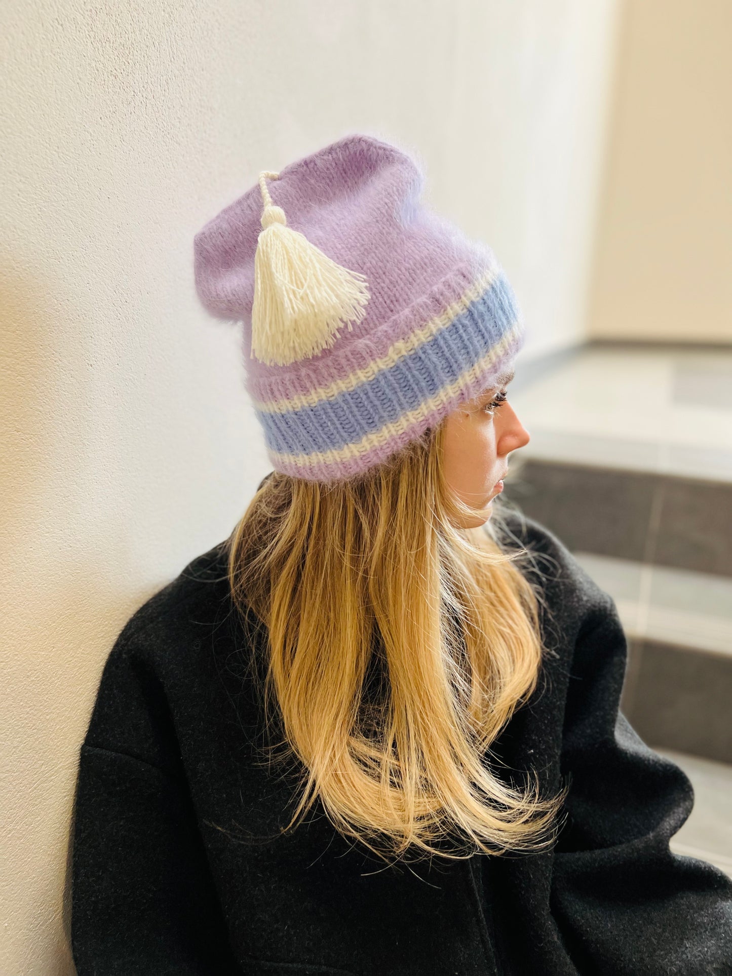 Bobble hat - pink melange - white bobble
