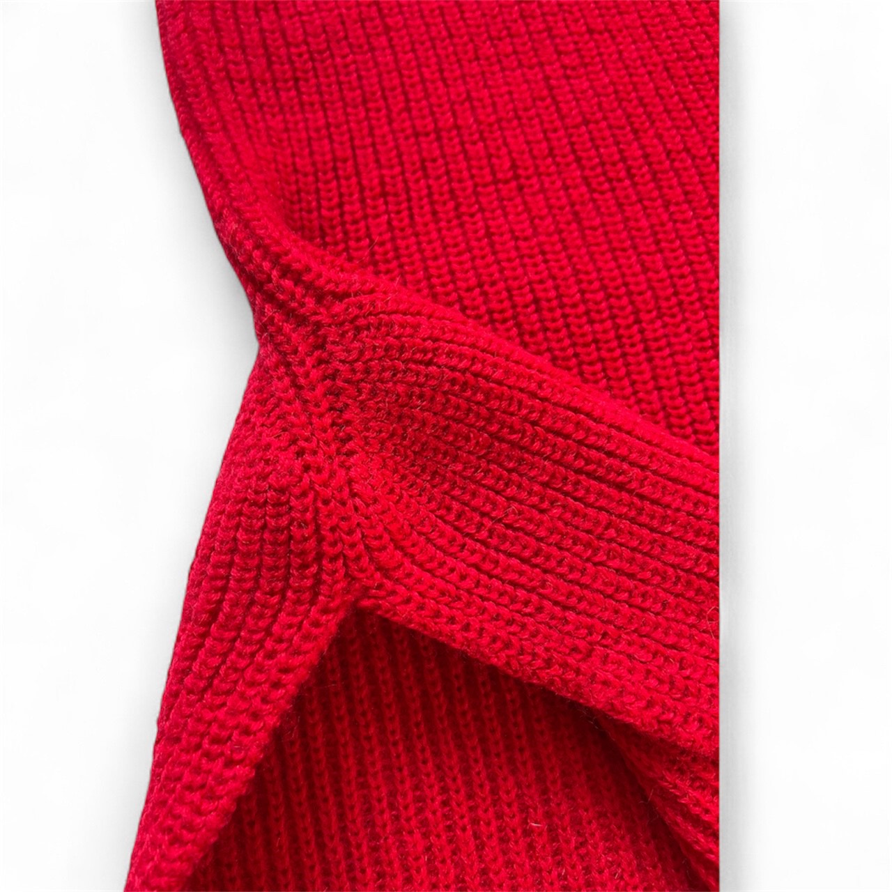 "PERŁA" snood from 100% merino wool - red