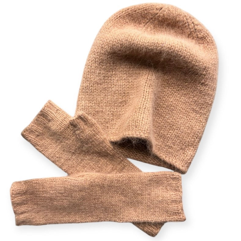 Set: Beanie + Mittens