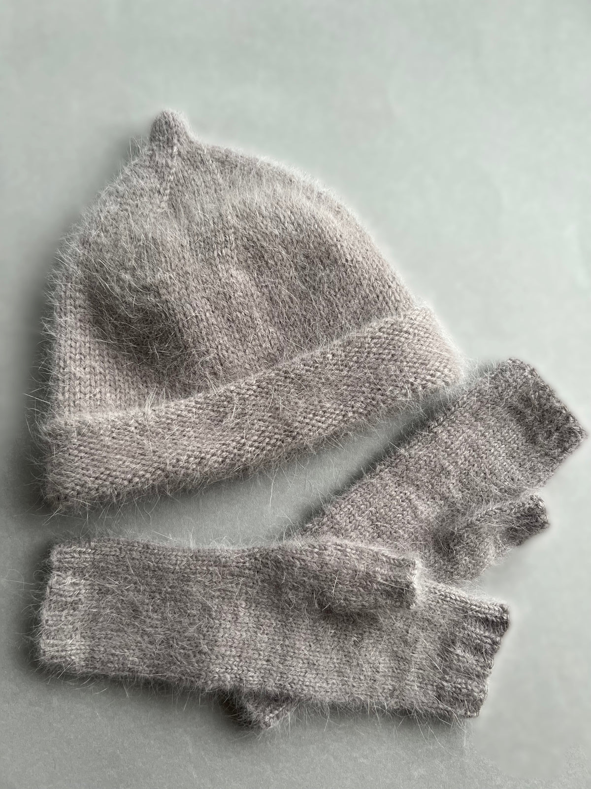 Zestaw: czapka Beanie + mitenki - szara kawa